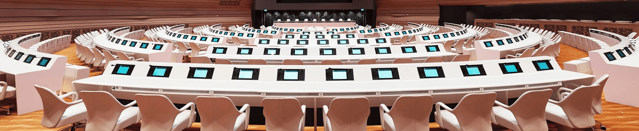 Touchskærme til møde- og konferencelokaler